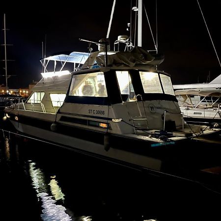 Navi Yacht A Sete, 2 A 8 Couchages, Privatif Hotel Exterior photo