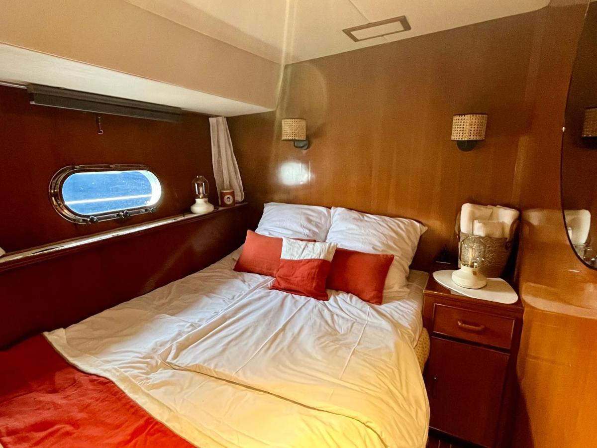 Navi Yacht A Sete, 2 A 8 Couchages, Privatif Hotel Exterior photo