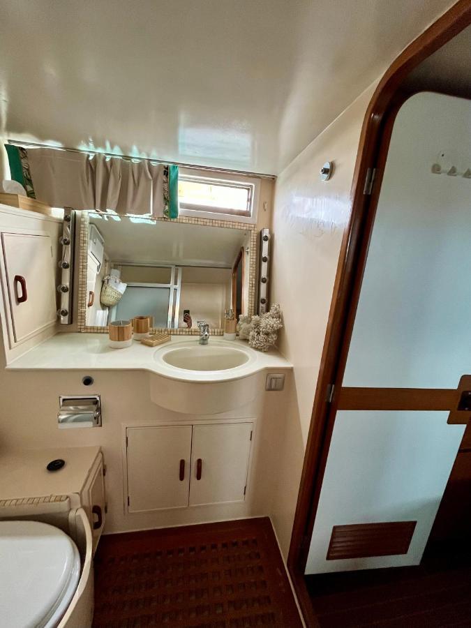 Navi Yacht A Sete, 2 A 8 Couchages, Privatif Hotel Exterior photo