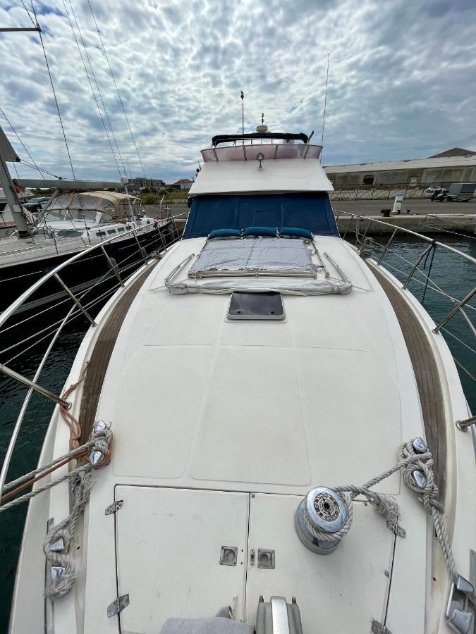 Navi Yacht A Sete, 2 A 8 Couchages, Privatif Hotel Exterior photo