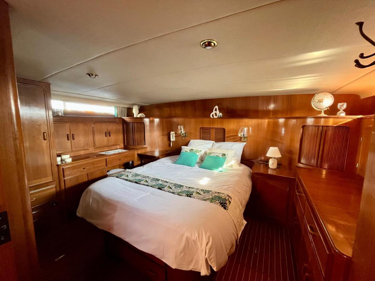 Navi Yacht A Sete, 2 A 8 Couchages, Privatif Hotel Exterior photo