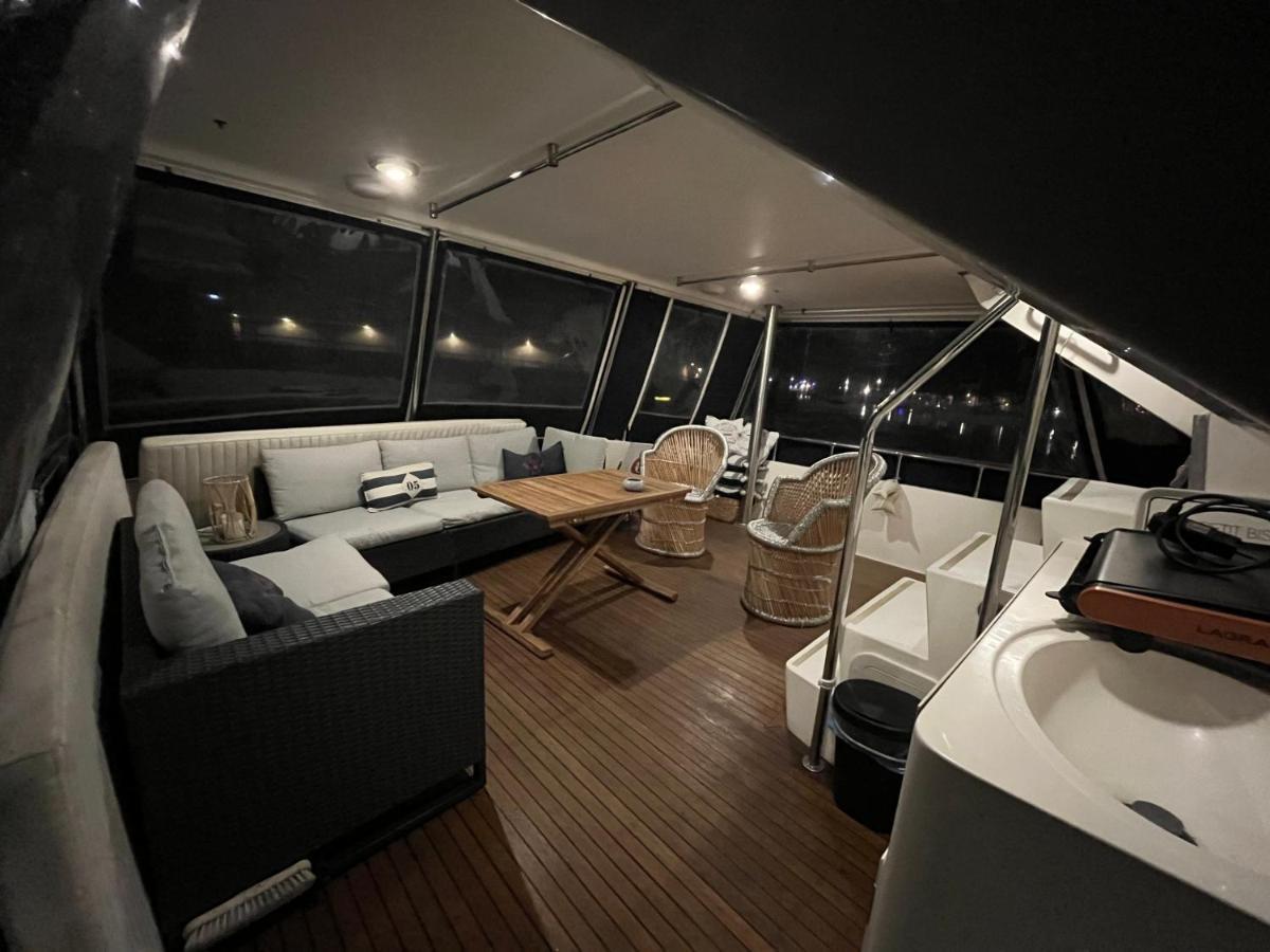 Navi Yacht A Sete, 2 A 8 Couchages, Privatif Hotel Exterior photo