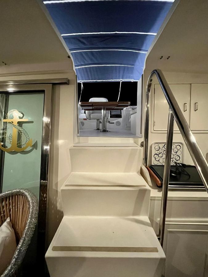 Navi Yacht A Sete, 2 A 8 Couchages, Privatif Hotel Exterior photo
