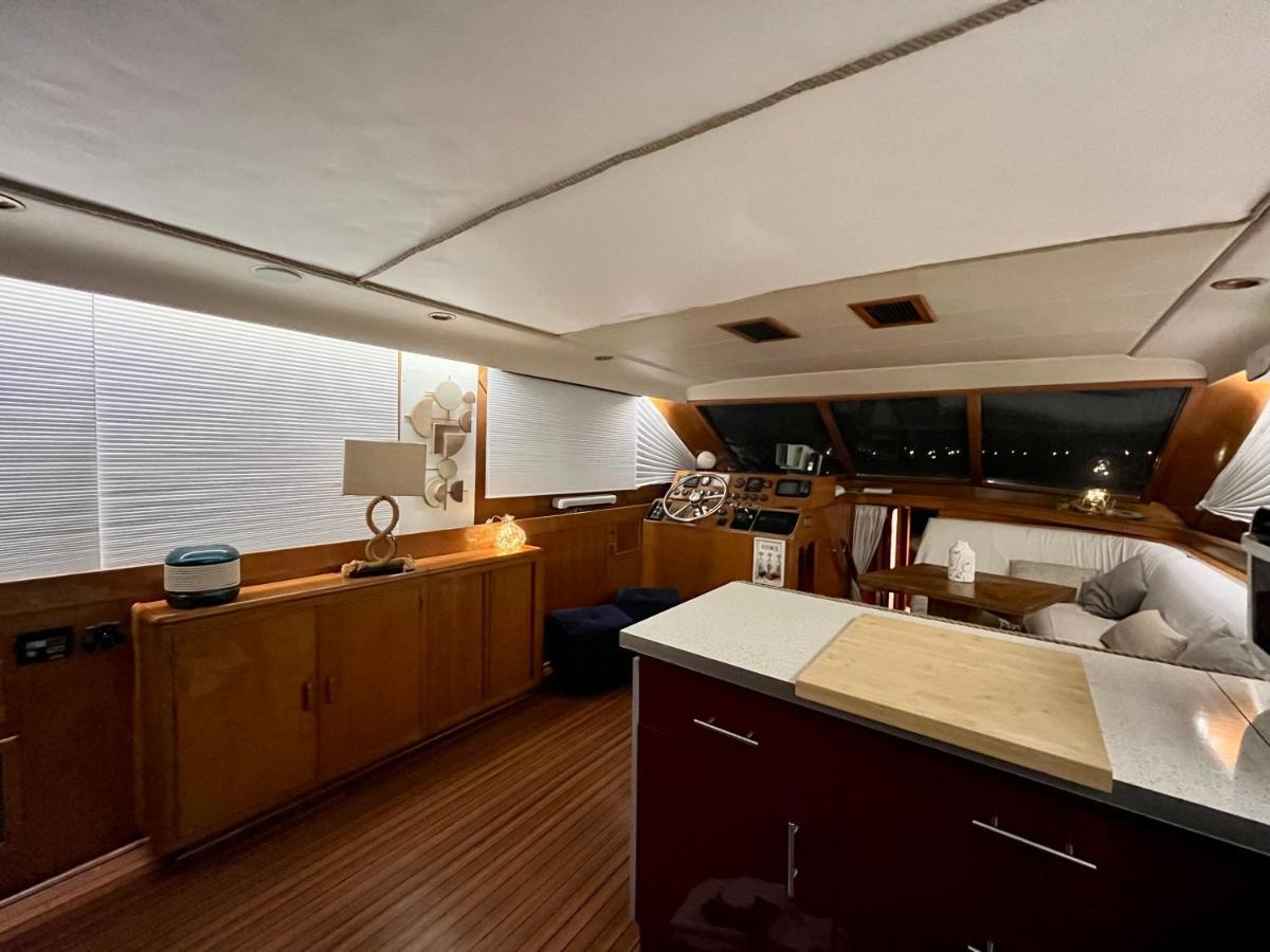 Navi Yacht A Sete, 2 A 8 Couchages, Privatif Hotel Exterior photo